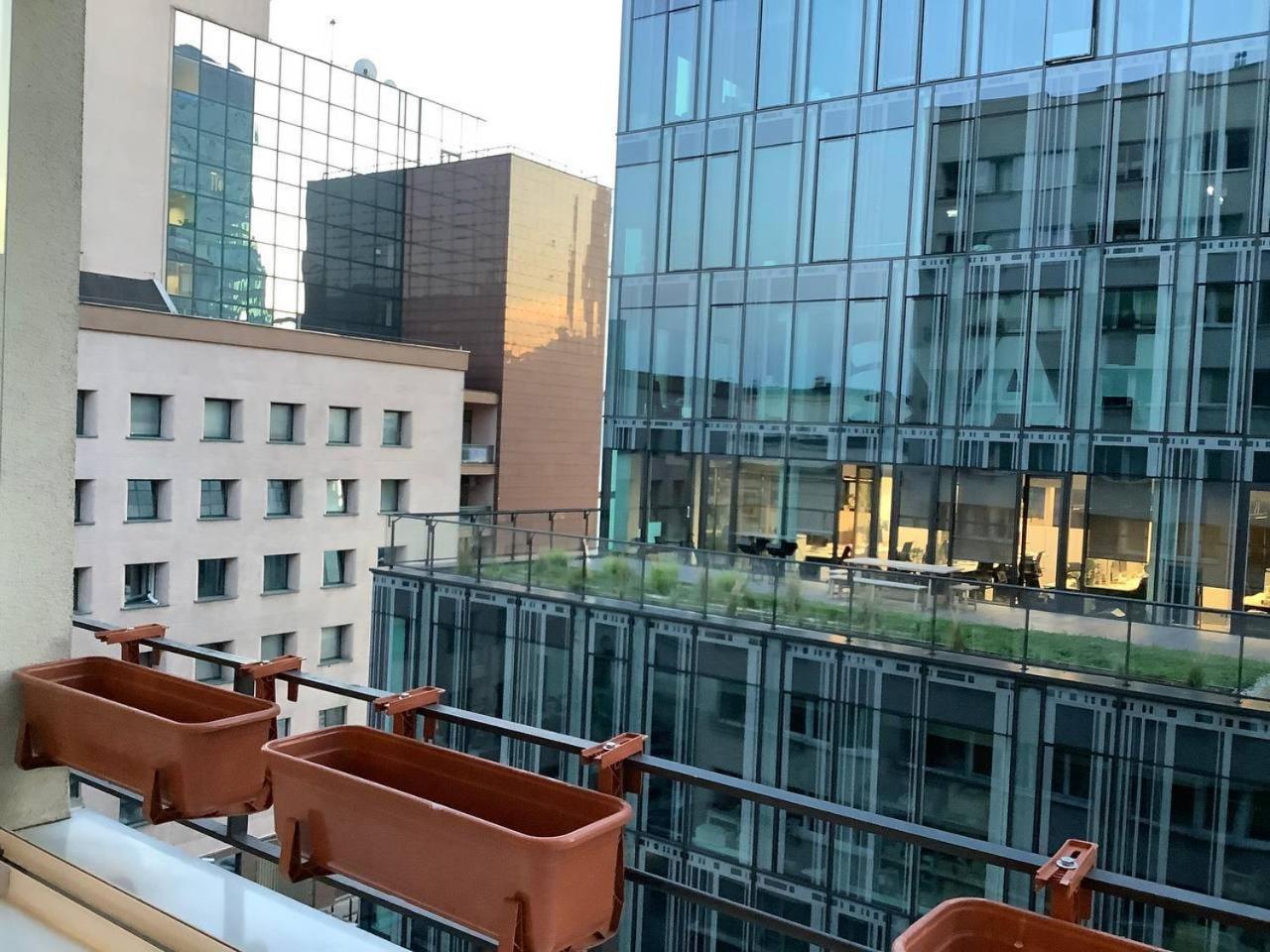 5Centrum Stanislawa Moniuszki10 Wi-Fi 1Gb Sek Warszawa Exteriör bild