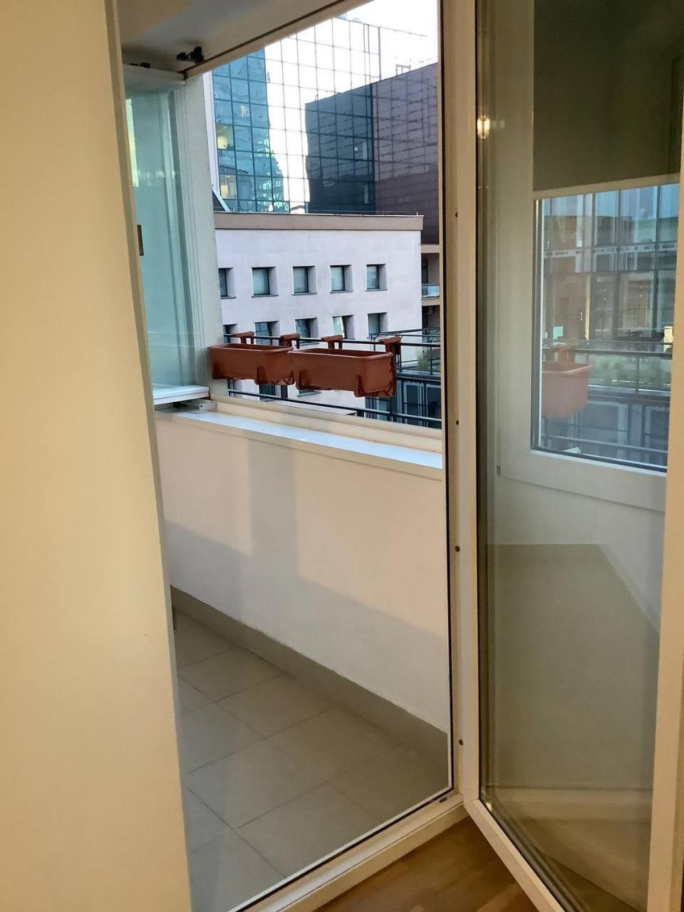 5Centrum Stanislawa Moniuszki10 Wi-Fi 1Gb Sek Warszawa Exteriör bild