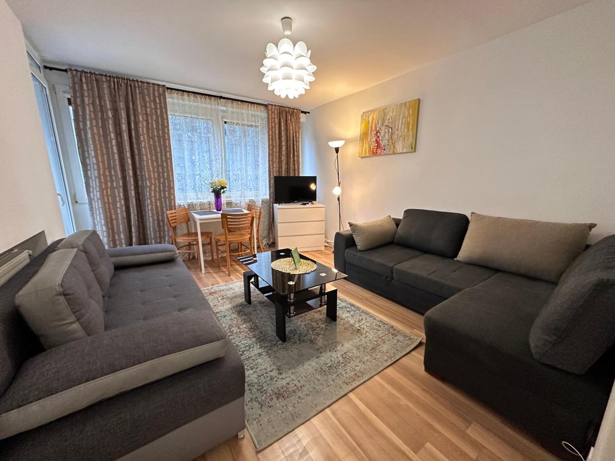 5Centrum Stanislawa Moniuszki10 Wi-Fi 1Gb Sek Warszawa Exteriör bild